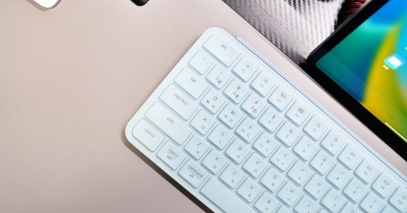 미니 사이즈 노트북, 아이패드 무선 블루투스 키보드 키크론 B1 소다블루